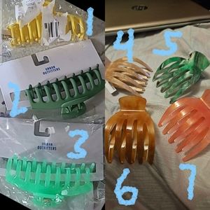 Uo large hair marley large claw clip